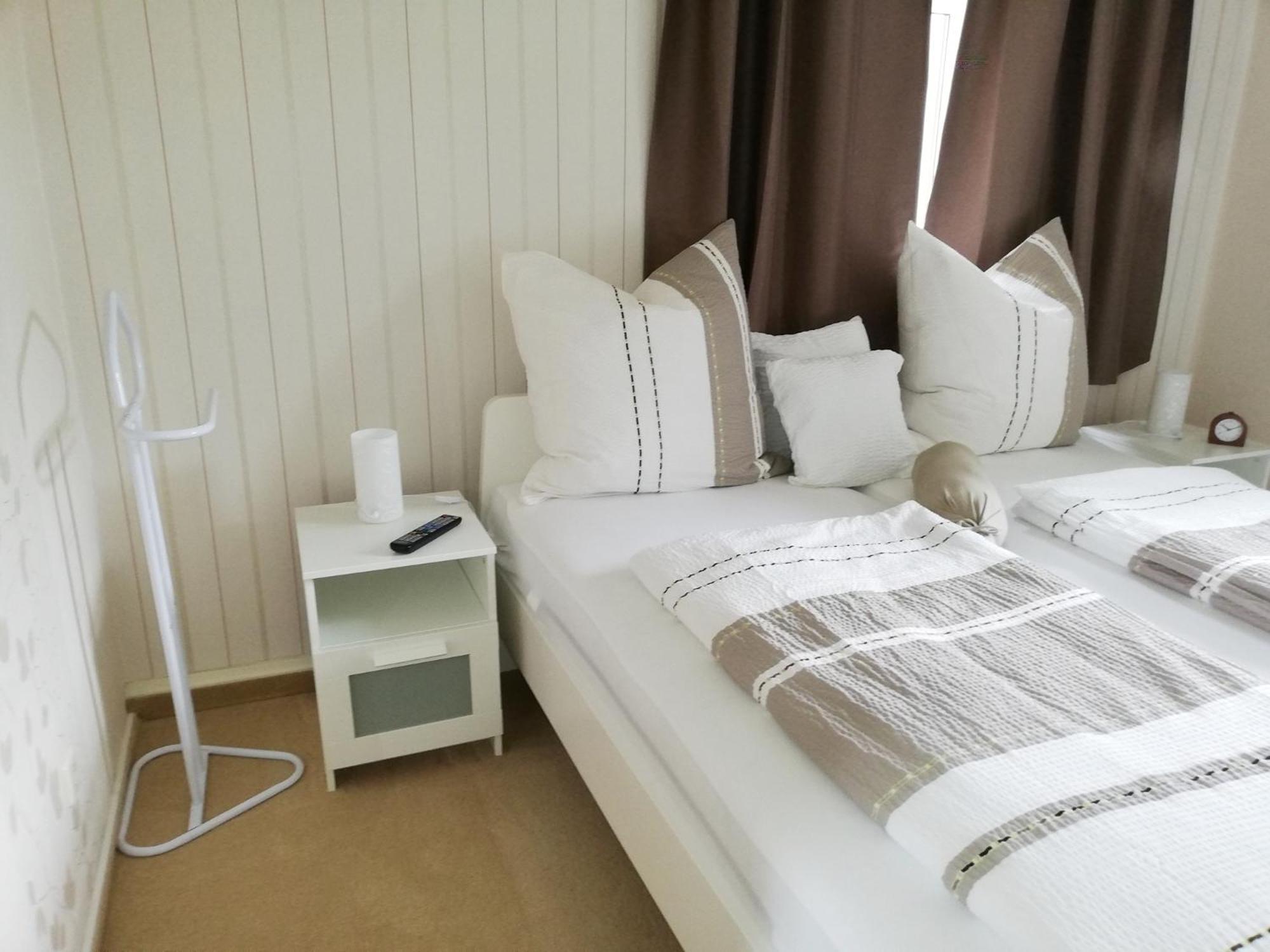 Ferienwohnung Und Pension "Zur Aue" Konigsbruck Luaran gambar